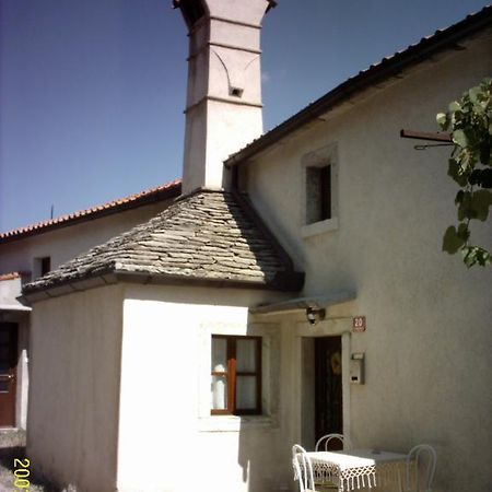 Apartment Valetovi Stanjel Luaran gambar