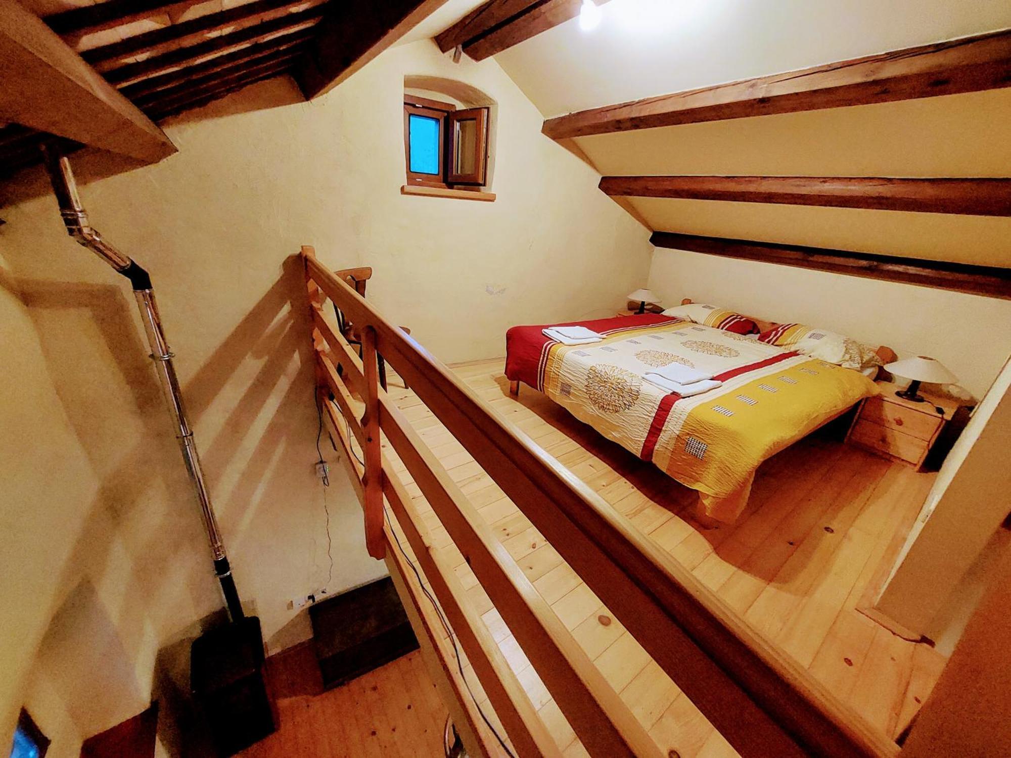 Apartment Valetovi Stanjel Bilik gambar