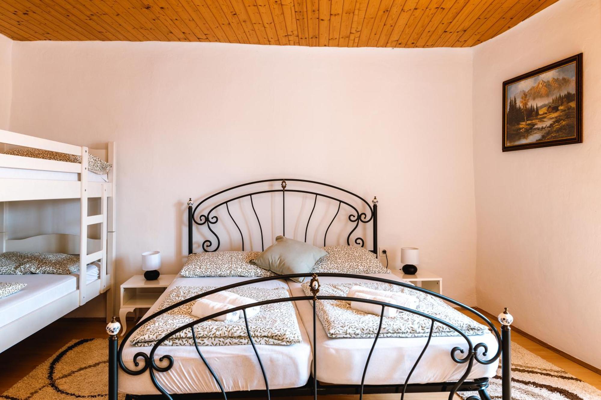 Apartment Valetovi Stanjel Luaran gambar