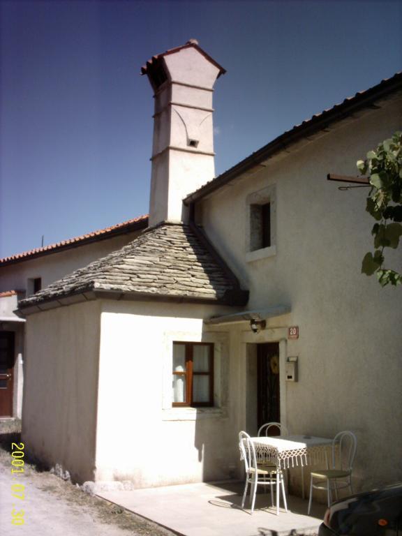 Apartment Valetovi Stanjel Luaran gambar
